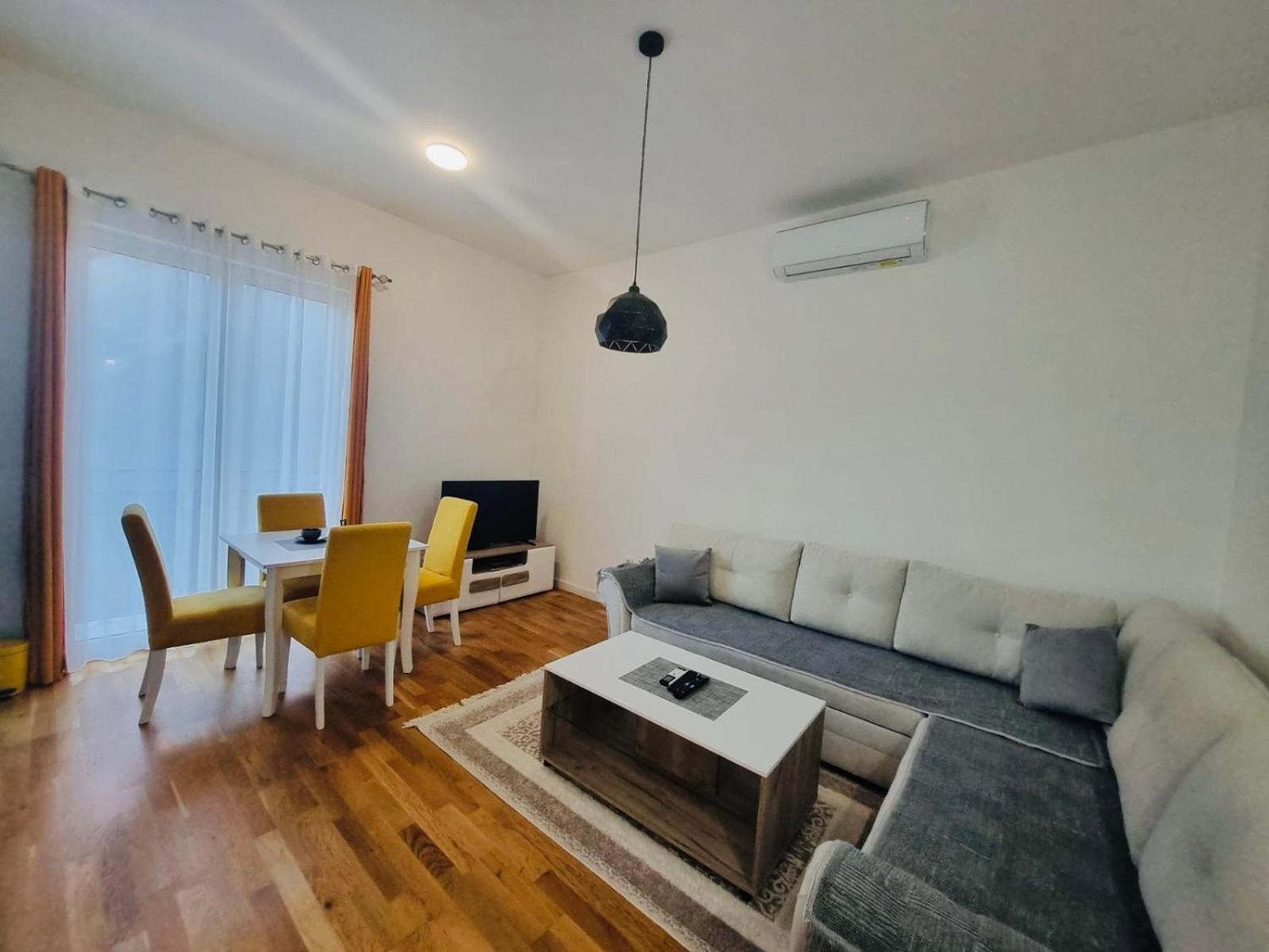 Apartment Dora Cetinje Kültér fotó